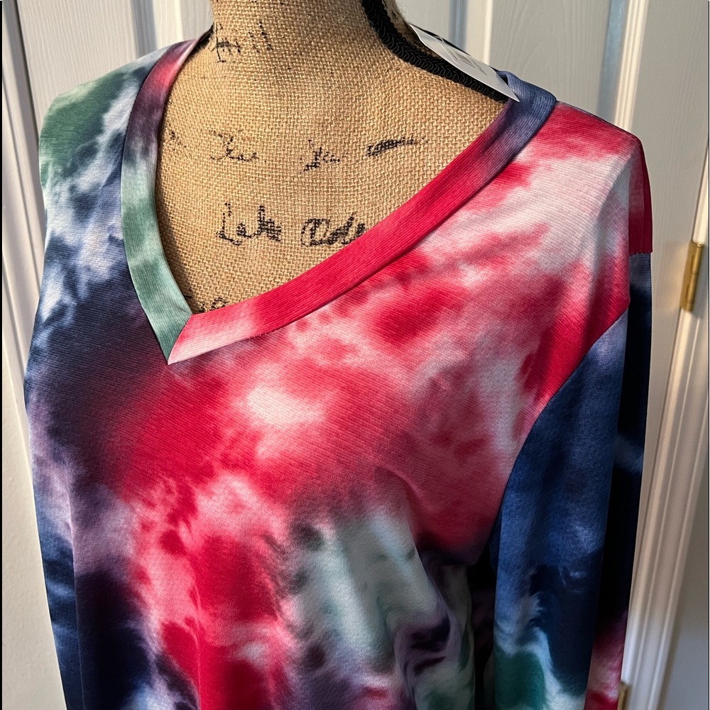 NWT Heimish Tie-Dye Long Sleeve Top